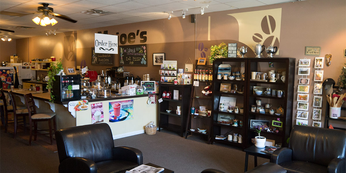 picture of the interior of mojoe's coffee house